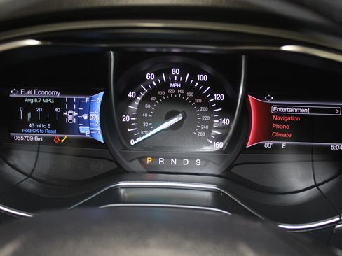Used 2016 Ford Fusion Titanium FWD image 11