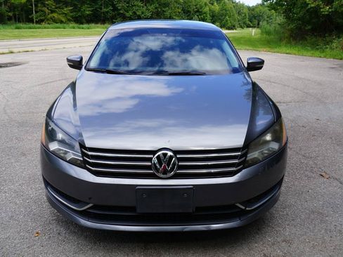 Used 2015 Volkswagen Passat 1.8T SE FWD image 8