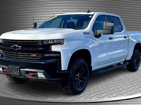 Used 2021 Chevrolet Silverado 1500 LT Trail Boss w/ Convenience Package II AWD/4WD image 3