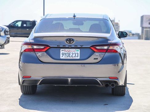 Used 2023 Toyota Camry SE FWD image 7