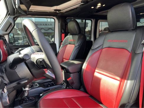 Used 2023 Jeep Wrangler Unlimited Rubicon 4xe image 2