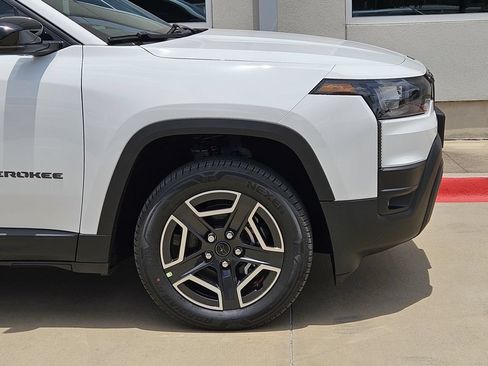 New 2026 Jeep Cherokee Limited AWD/4WD image 6