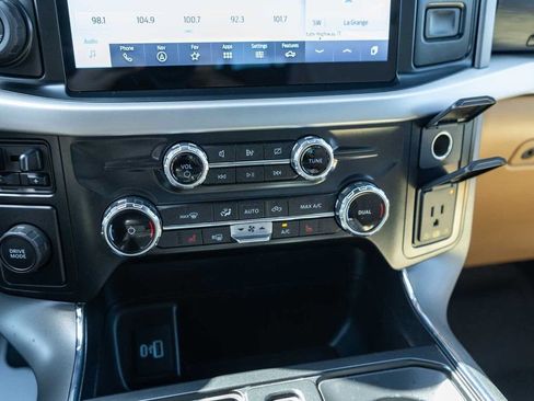 Used 2022 Ford F150 XLT w/ Equipment Group 302A High image 18