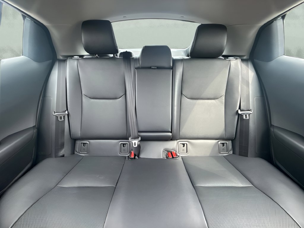 Used 2026 Toyota Prius XLE FWD image 7