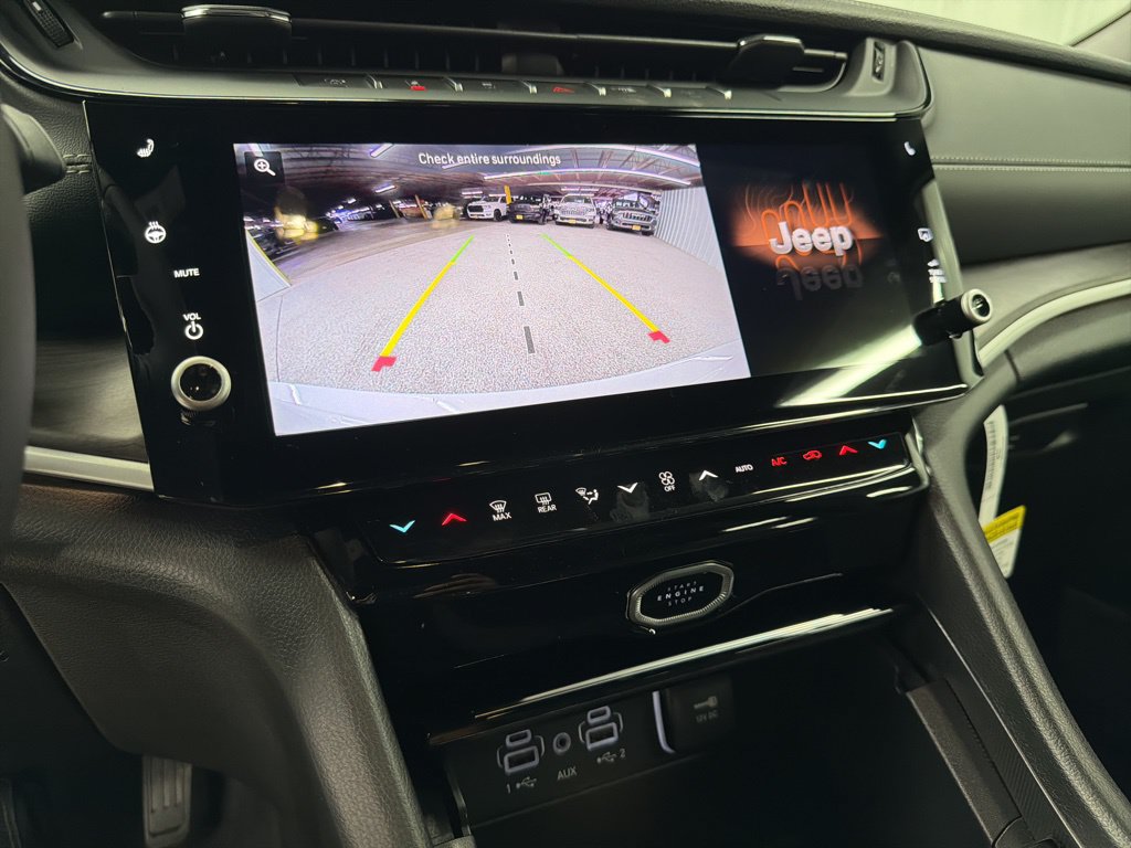 New 2026 Jeep Grand Cherokee Limited RWD image 23