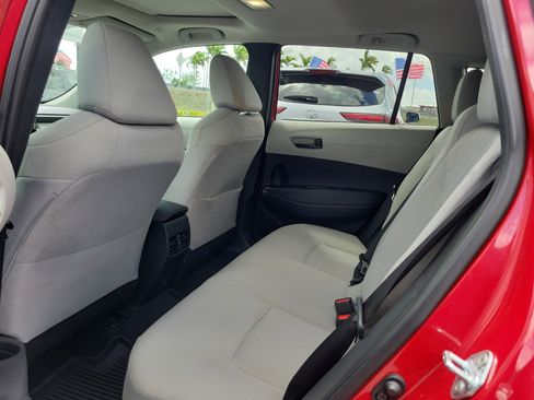 Used 2024 Toyota Corolla Cross LE w/ Moonroof Package FWD image 18