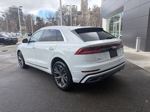 Used 2022 Audi Q8 Premium Plus image 2