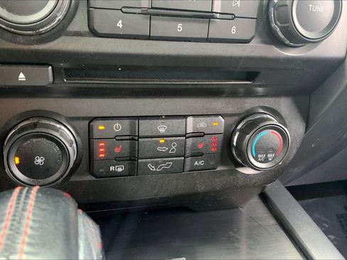 Used 2018 Ford F150 XLT w/ Equipment Group 302A Luxury AWD/4WD image 30