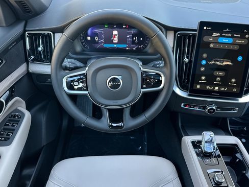 New 2026 Volvo XC90 B5 Plus image 12