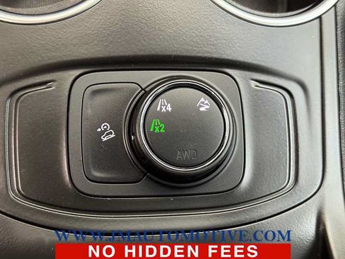 Used 2018 GMC Terrain SLE AWD/4WD image 30