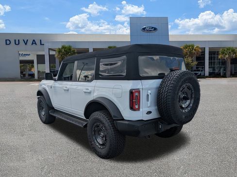 New 2025 Ford Bronco Outer Banks w/ Sasquatch Package image 5