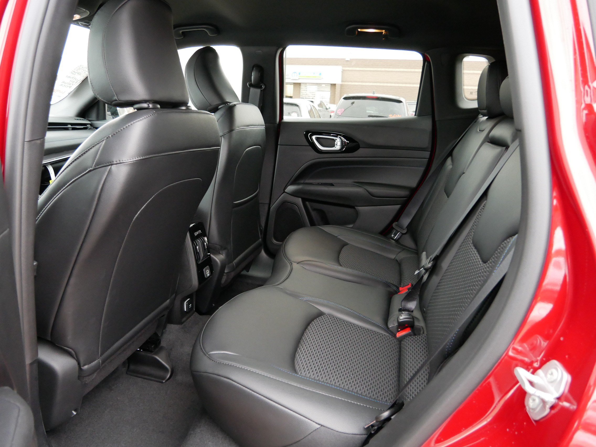 New 2026 Jeep Compass Latitude AWD/4WD image 8