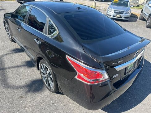 Used 2015 Nissan Altima 2.5 S w/ Power Driver Seat Package image 9