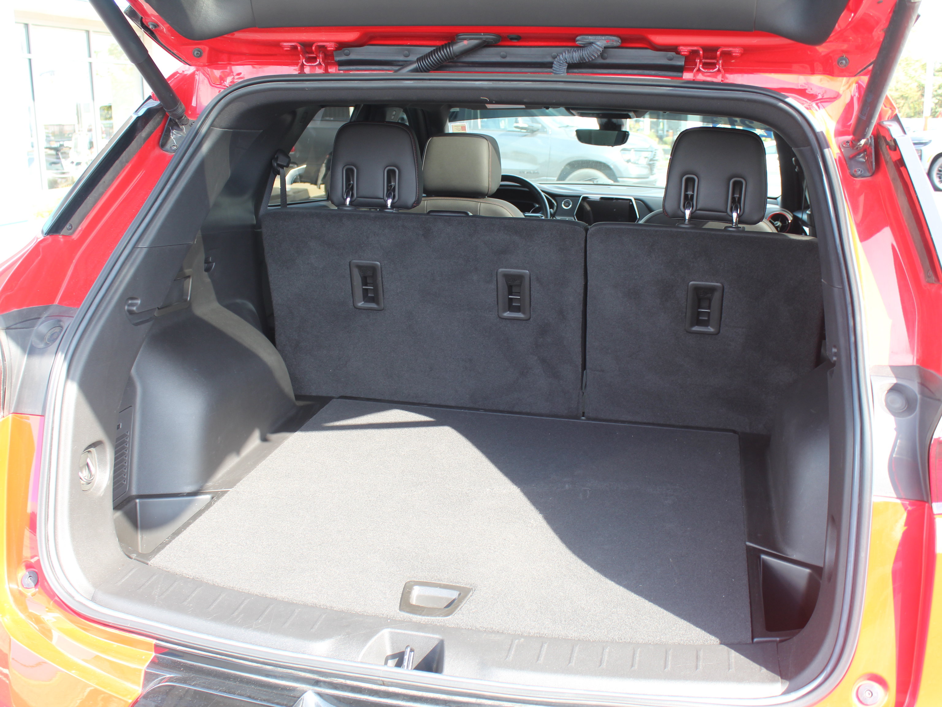 Used 2021 Chevrolet Blazer RS w/ Enhanced Convenience Package FWD image 29