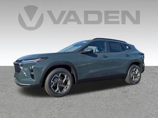 New 2026 Chevrolet Trax LT w/ Driver Confidence Package video 2