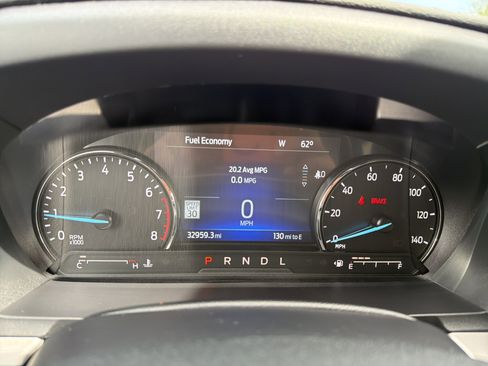 Used 2023 Ford Explorer XLT w/ Equipment Group 202A AWD/4WD image 17