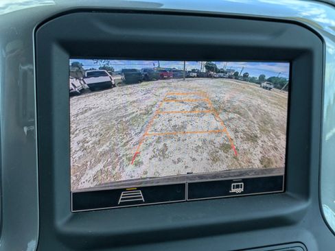 Used 2023 Chevrolet Silverado 1500 Custom image 25