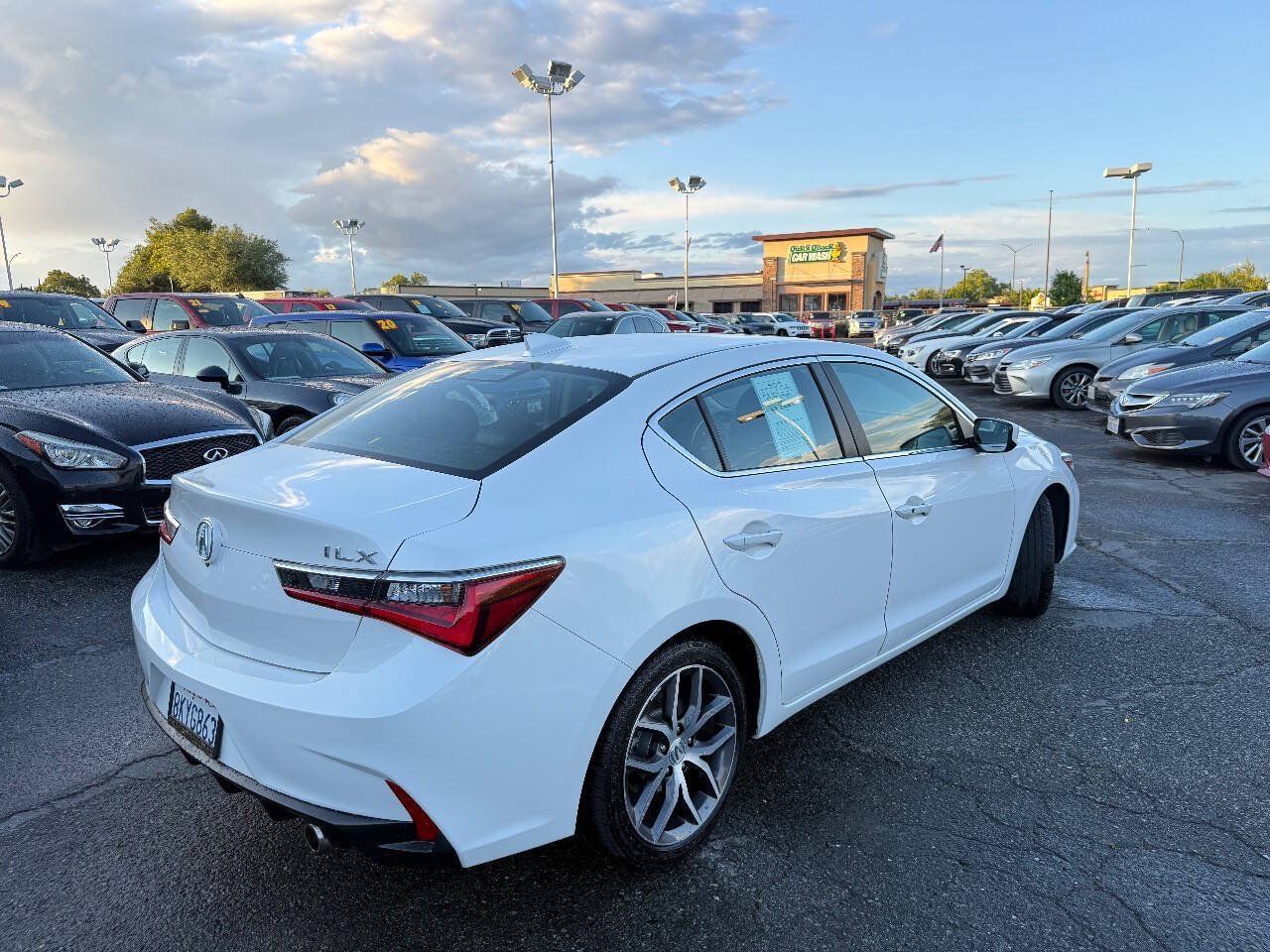 Used 2019 Acura ILX w/ Premium Package FWD image 7
