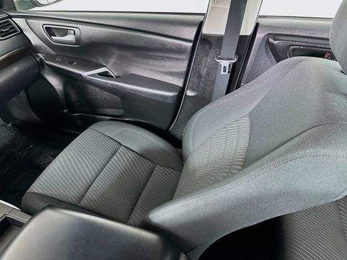 Used 2015 Toyota Camry LE FWD image 21