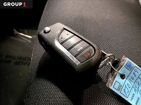 Used 2023 Toyota Corolla LE image 14