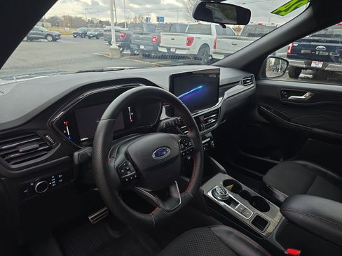 Used 2024 Ford Escape ST-Line w/ Tech Pack #1 AWD/4WD image 10