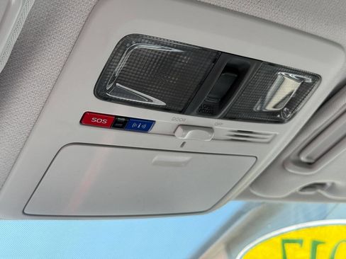 Used 2017 Subaru Forester 2.5i Premium w/ All-Weather Package image 31