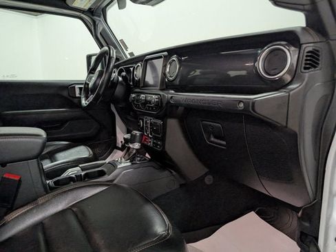 Used 2022 Jeep Wrangler Unlimited Rubicon image 19