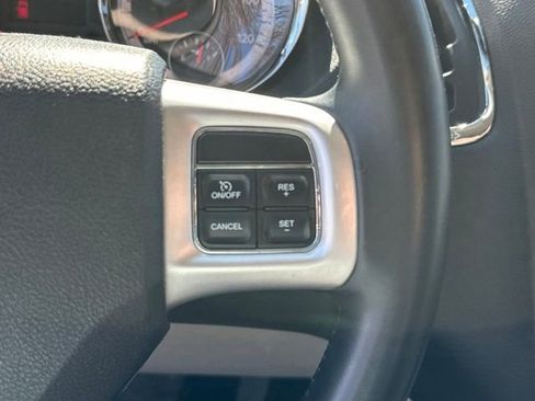 Used 2016 Dodge Grand Caravan SXT w/ Rear Park Assist Package image 21