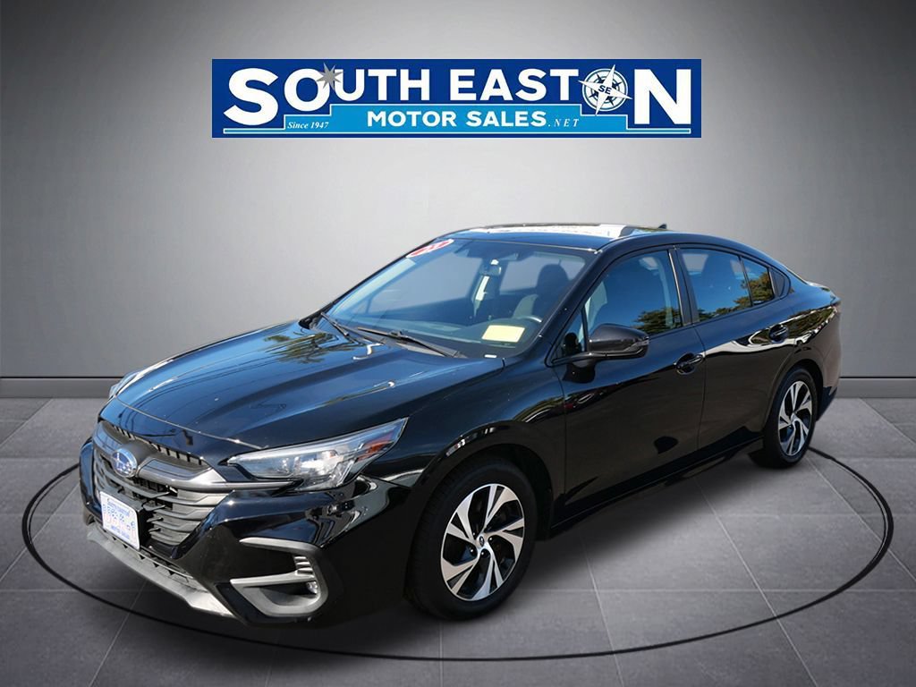 Used 2023 Subaru Legacy Premium AWD/4WD image 1