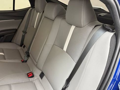 Used 2025 Toyota Camry SE w/ Convenience Package image 35