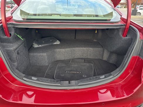 Used 2017 Ford Fusion Platinum image 31