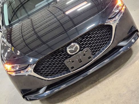 Used 2021 MAZDA MAZDA3 s image 19