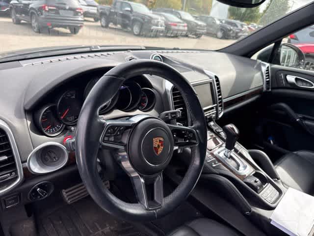 Used 2015 Porsche Cayenne S AWD/4WD image 7