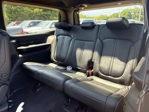 New 2026 Jeep Grand Wagoneer Limited AWD/4WD image 24