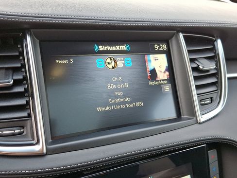 Certified 2023 INFINITI QX50 Luxe image 17