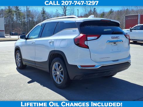 Used 2024 GMC Terrain SLT image 7