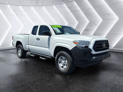 Used 2022 Toyota Tacoma SR RWD image 1