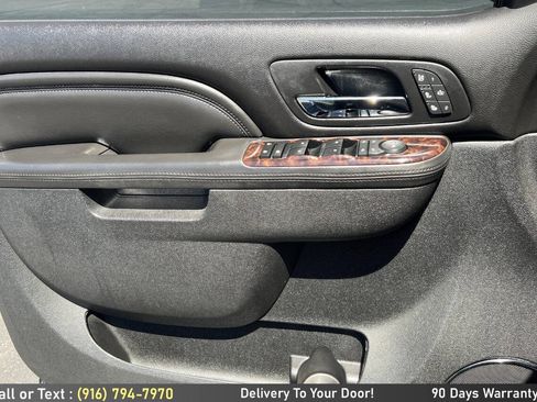 Used 2012 GMC Yukon XL Denali AWD/4WD image 18