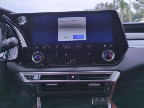 Used 2023 Lexus RX 500h F Sport image 25