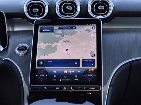 Certified 2025 Mercedes-Benz GLC 300 image 33