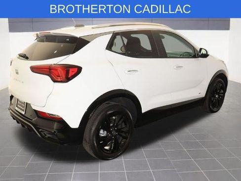 Used 2025 Buick Encore GX Sport Touring w/ Advanced Technology Package AWD/4WD image 7