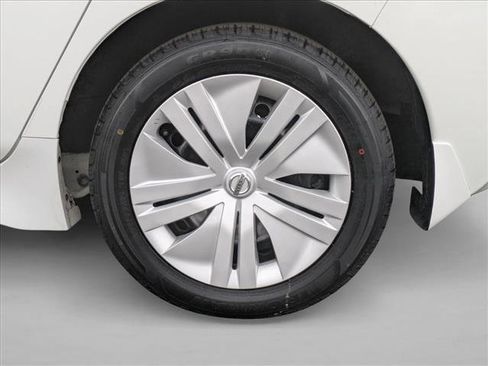 Used 2022 Nissan Leaf S image 23