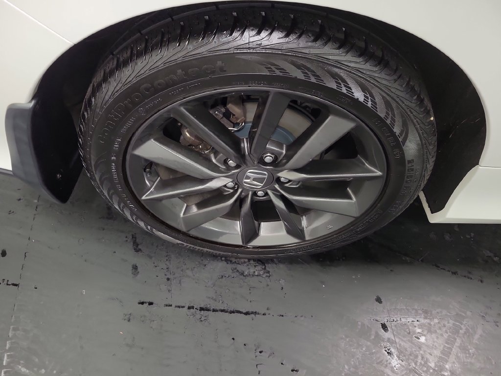 Used 2020 Honda Civic EX image 11