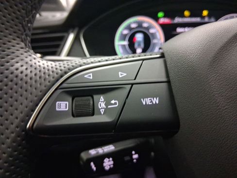 Used 2025 Audi Q5 e Premium Plus image 15