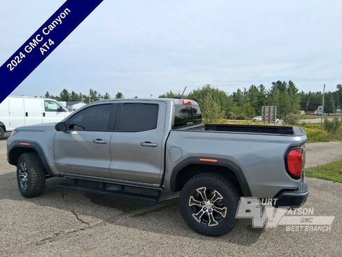 Used 2024 GMC Canyon AT4 w/ Canyon Safety Plus Package AWD/4WD image 4