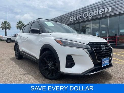 Used 2024 Nissan Kicks SR w/ SR Premium Package FWD image 30