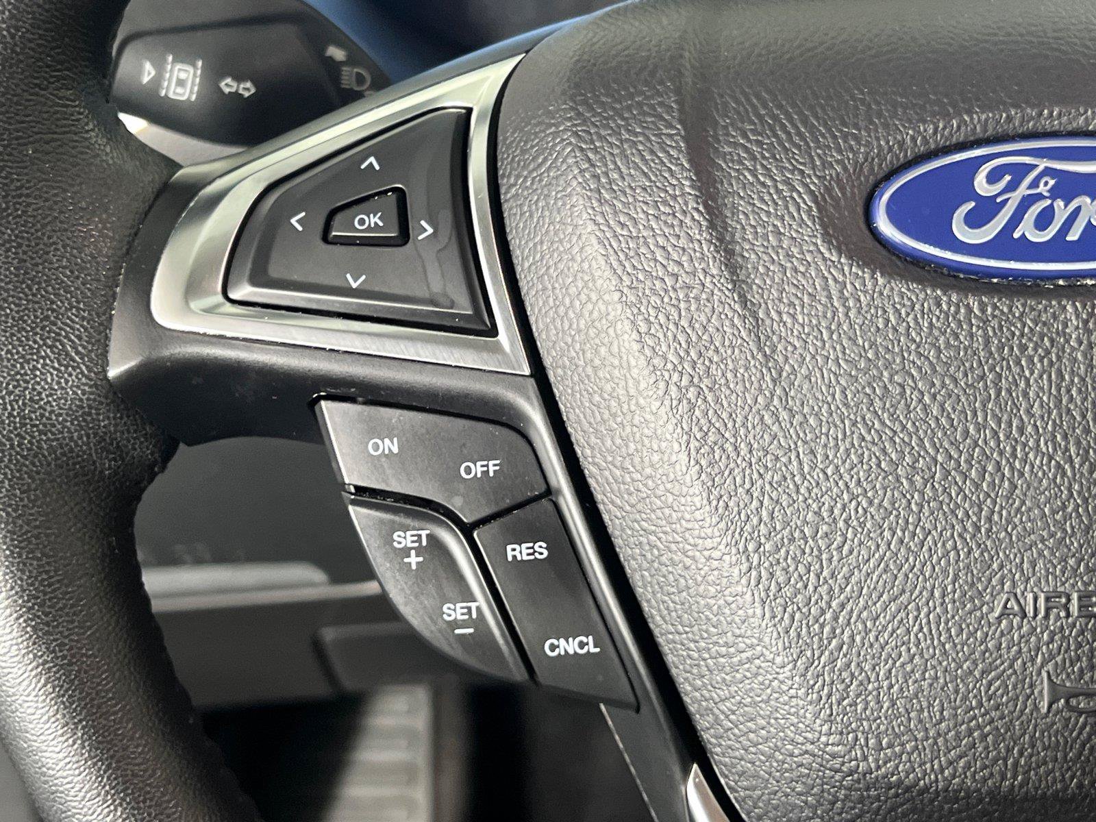 Used 2022 Ford Edge SEL w/ Convenience Package AWD/4WD image 26