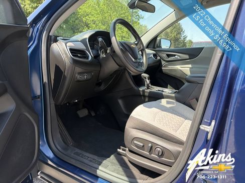 Certified 2022 Chevrolet Equinox LS w/ LS Convenience Package FWD image 14