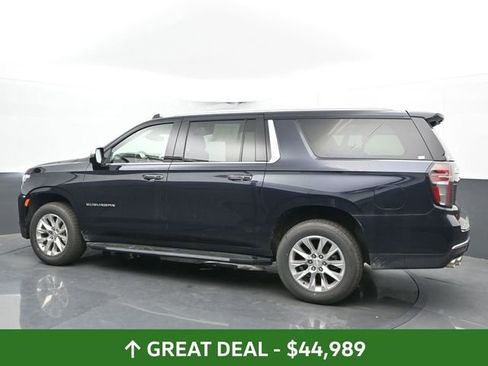 Used 2023 Chevrolet Suburban Premier image 8