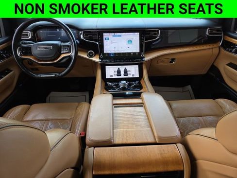 Used 2022 Jeep Grand Wagoneer Series III image 2